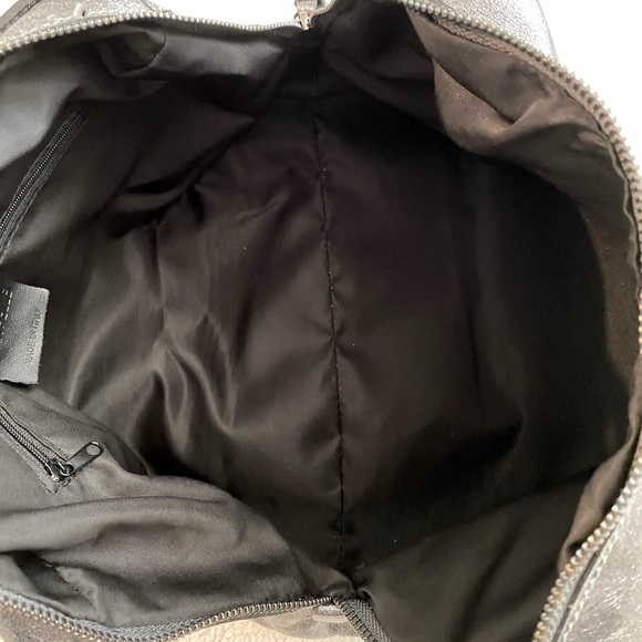 Vera Pelle Metallic Silver Handbag - Picture 6 of 7